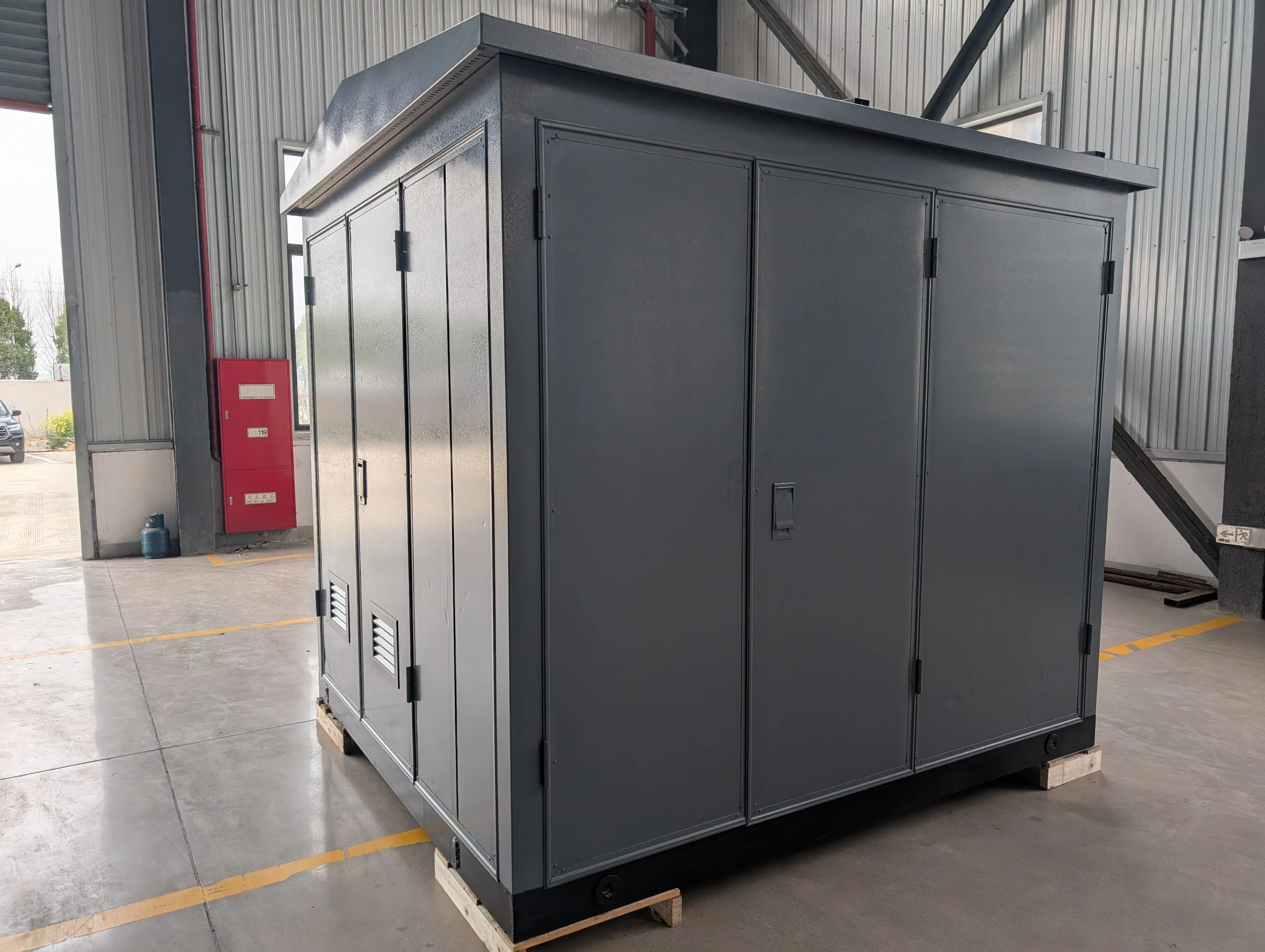 XinHuan prefabricated outdoor packaged substation and regulator kiosk